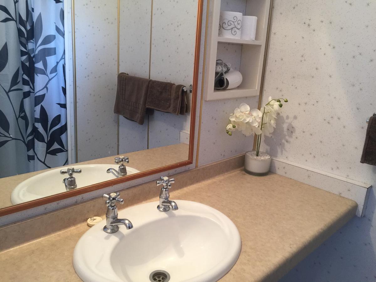 Mid City Motor Lodge Нелсън Екстериор снимка